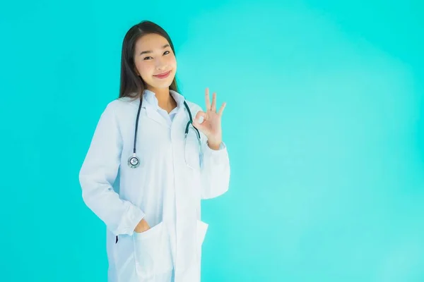 Retrato Hermosa Joven Asiática Médico Mujer Con Estetoscopio Para Uso — Foto de Stock