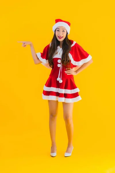 Portrait Belle Jeune Femme Asiatique Vêtements Noël Chapeau Sourire Heureux — Photo