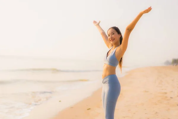 Ritratto Sport Giovane Donna Asiatica Preparare Esercizio Fisico Correre Sulla — Foto Stock