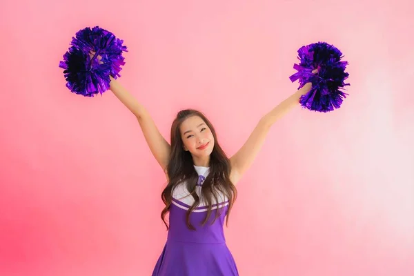 Retrato Hermosa Joven Asiática Mujer Animadora Sonrisa Feliz Aislado Rosa — Foto de Stock