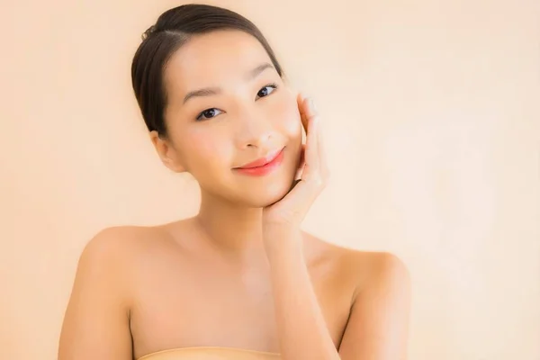 Portrait Belle Jeune Asiatique Visage Femme Avec Beauté Spa Bien — Photo