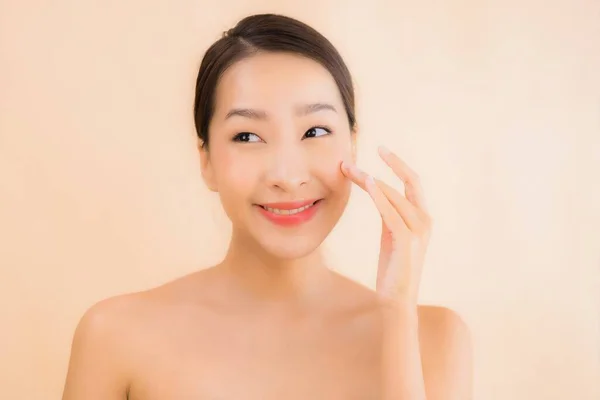 Porträtt Vacker Ung Asiatisk Ansikte Kvinna Med Skönhet Spa Wellness — Stockfoto