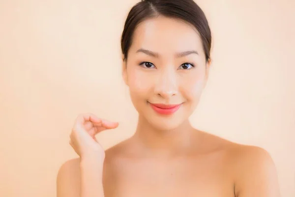 Porträtt Vacker Ung Asiatisk Ansikte Kvinna Med Skönhet Spa Wellness — Stockfoto