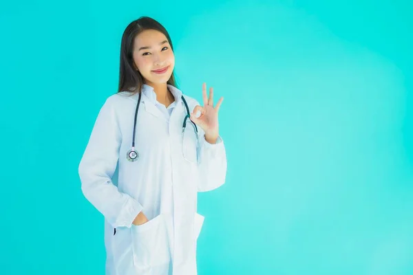 Retrato Hermosa Joven Asiática Médico Mujer Con Estetoscopio Para Uso — Foto de Stock