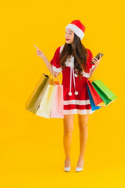 Portret Mooie Jonge Aziatische Vrouw Dragen Kerstmis Kleding Hoed Met — Stockfoto