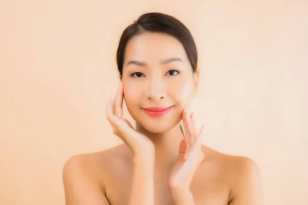 Portrait Belle Jeune Asiatique Visage Femme Avec Beauté Spa Bien — Photo