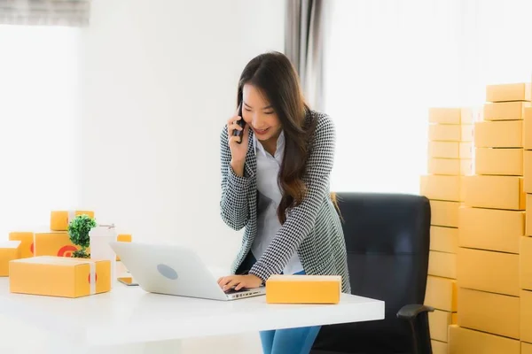 Portrait Beautiful Young Asian Business Woman Work Home Laptop Mobile — Stock Photo, Image