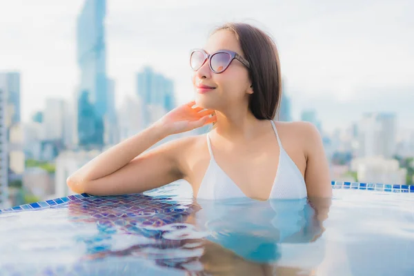 Retrato Bonito Jovem Asiático Mulher Relaxar Feliz Sorriso Lazer Redor — Fotografia de Stock