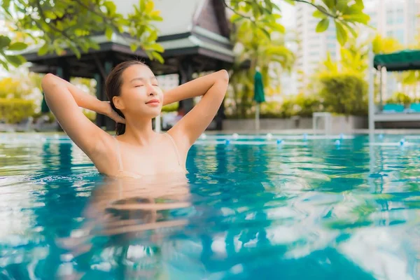 Retrato Bonito Jovem Asiático Mulher Relaxar Feliz Sorriso Lazer Redor — Fotografia de Stock