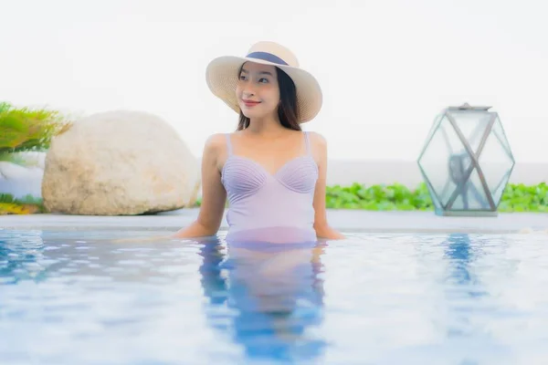 Portrait Beautiful Young Asian Woman Happy Smile Relax Outdoor Swimming — Stock Photo, Image