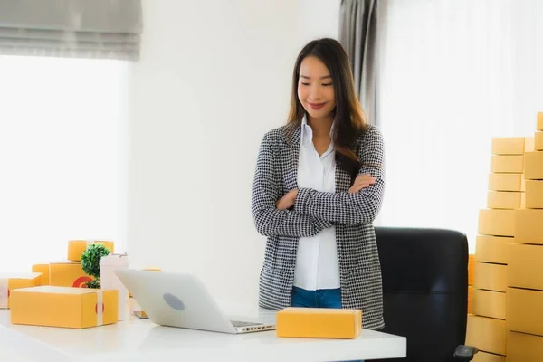 Portrait Beautiful Young Asian Business Woman Work Home Laptop Mobile — Stock Photo, Image