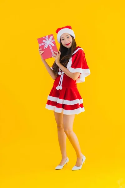 Retrato Bonito Jovem Asiático Natal Roupas Chapéu Sorriso Feliz Com — Fotografia de Stock