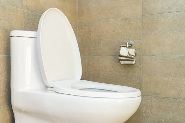 Luxo Limpo Vaso Sanitário Branco Assento Decoraion Interior Banheiro — Fotografia de Stock