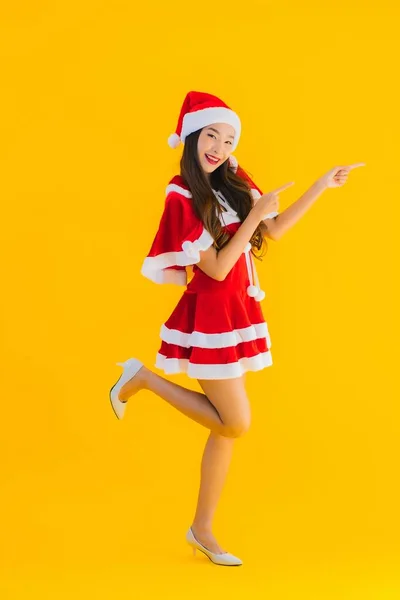 Portrait Belle Jeune Femme Asiatique Vêtements Noël Chapeau Sourire Heureux — Photo
