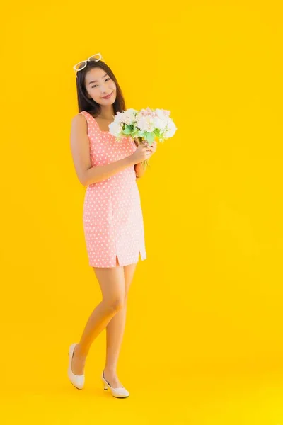 Portrait Beautiful Young Asian Woman Colorful Flower Yellow Isolated Background — Stock Photo, Image