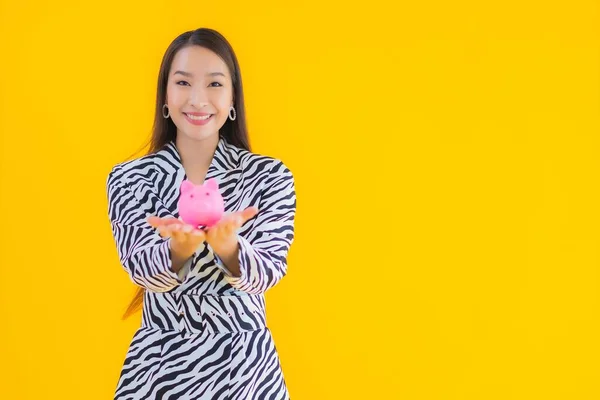 Retrato Bela Jovem Asiático Mulher Com Porquinho Banco Dinheiro Dinheiro — Fotografia de Stock