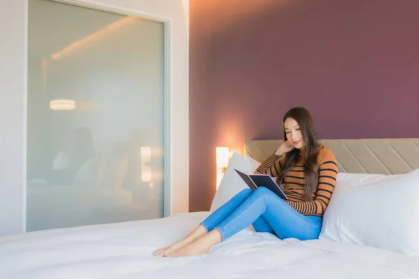 Portrait Beautiful Young Asian Woman Read Book Bed Bedroom Interior — Stock Photo, Image