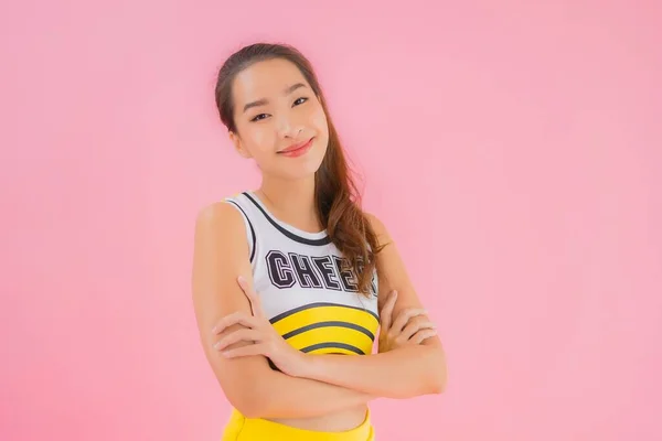 Portret Piękny Młody Azji Kobieta Cheerleaderka Różowy Odizolowane Tło — Zdjęcie stockowe