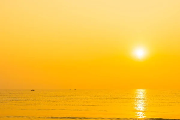 Vacker Tropisk Havsstrand Vid Soluppgång Eller Solnedgång Tid För Resor — Stockfoto