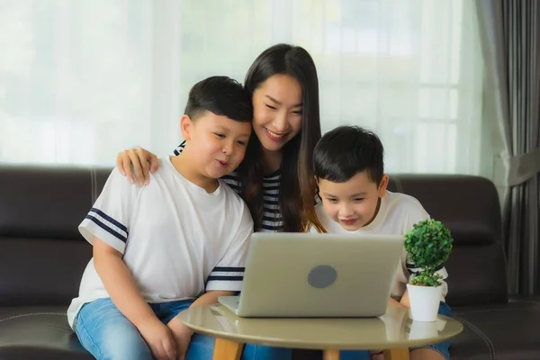 Beautiful Young Asian Woman Mom Her Son Use Laptop Computer — Stock Photo, Image