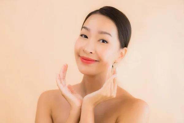 Portrait Belle Jeune Asiatique Visage Femme Avec Beauté Spa Bien — Photo