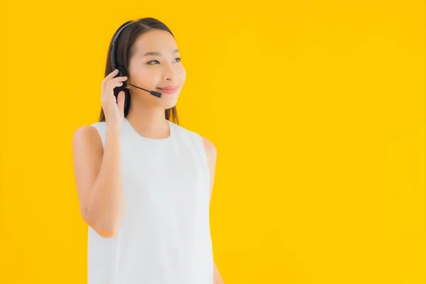 Portrait Beautiful Young Asian Woman Callcenter Assistance Yellow Isolated Background — Stock Photo, Image