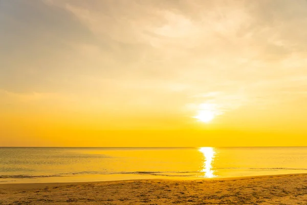 Günbatımında Gün Doğumunda Seyahat Için Güzel Tropikal Doğa Deniz Okyanusu — Stok fotoğraf