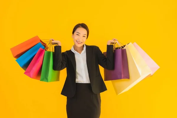 Retrato Hermosa Joven Negocio Asiático Mujer Con Bolsa Compras Centro — Foto de Stock