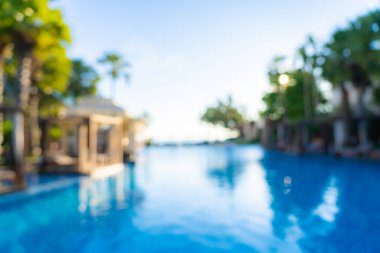 Seyahat ve tatil geçmişi için otel tatil beldesinde soyut bulanıklık ve açık yüzme havuzu
