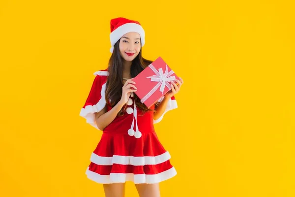 Retrato Bonito Jovem Asiático Natal Roupas Chapéu Sorriso Feliz Com — Fotografia de Stock