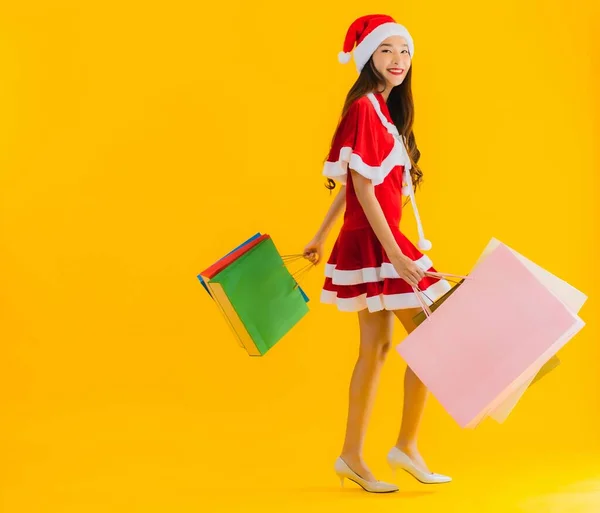 Portret Mooie Jonge Aziatische Vrouw Dragen Kerstmis Kleding Hoed Met — Stockfoto