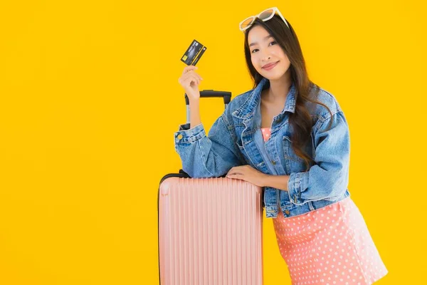 Retrato Bela Jovem Mulher Asiática Com Bagagem Saco Viagem Com — Fotografia de Stock