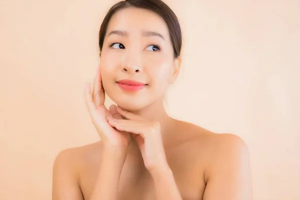 Portrait Belle Jeune Asiatique Visage Femme Avec Beauté Spa Bien — Photo