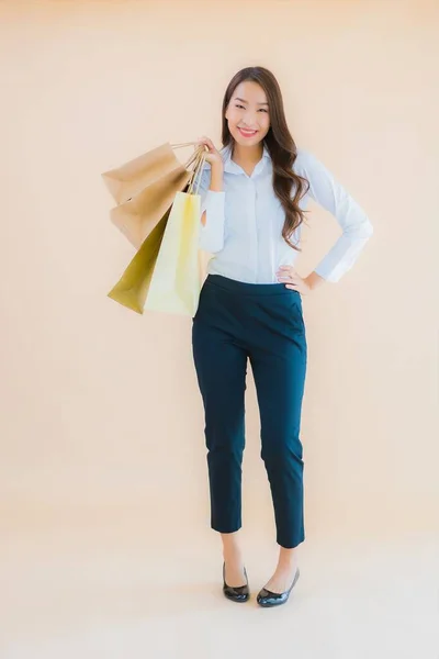 Portrait Belle Jeune Femme Asiatique Affaires Avec Beaucoup Sac Provisions — Photo