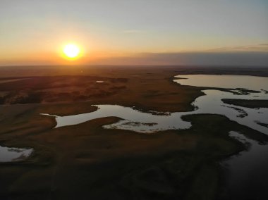Kazakistan Bozkırı üzerinde uçmak