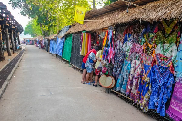 Traveler Acquista Costume Country Sangkhla Buri Kanchanaburi Thailan — Foto Stock