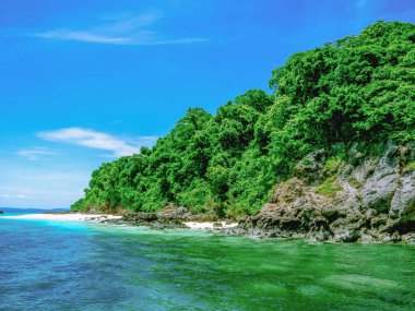 Koh talu Adası rayong citythailand, pastoral okyanus ve tatil zamanı, yaz concep mavi gökyüzünde güzel deniz manzarası