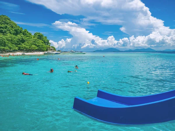 Wunderschöne Meereslandschaft Mit Blauem Schieberegler Vom Boot Zum Ozean Idyllischer — Stockfoto