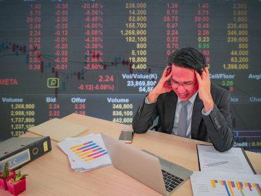 Baş iş adamı çok kızgın çünkü sıcak onun borsa aşağı, iş concep gidiyor