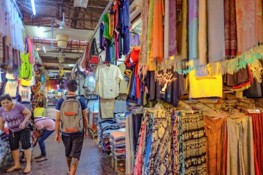Siemreap/2016:Siem biçmek içinde ın Bazaarı gündüz ile turizm, Kamboçya - Şubat 02 siem biçmek cambodi