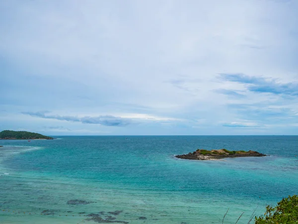 Punto Vista Cima All Isola Con Idilliaca Spiaggia Oceano Cielo — Foto Stock