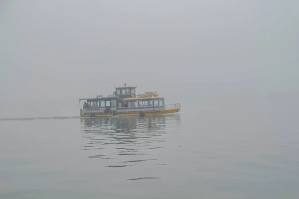 Barco Lago Xihu Escénico Lago Del Oeste Con Niebla Niebla — Foto de Stock