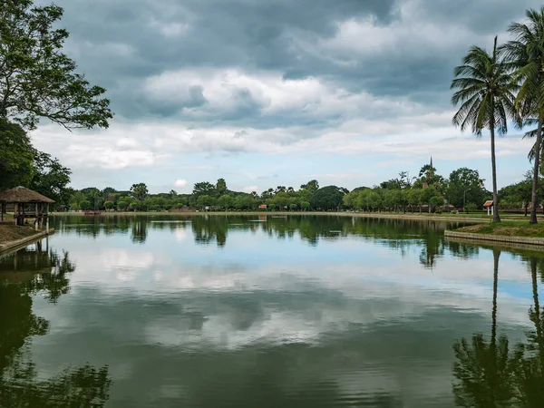 Big Lake Sukhothai Historiska Park Thailand Resor — Stockfoto