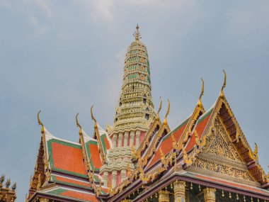 Bangkok şehri Tayland 'daki Wat phra kaew tapınağı. Wat Rhrakeaw Tapınağı Tayland' ın Bangkok başkentinin ana tapınağıdır.