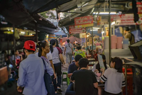 Bangkok Thailand Juni 2017 Unbekannte Thailänder Oder Touristen Auf Dem — Stockfoto