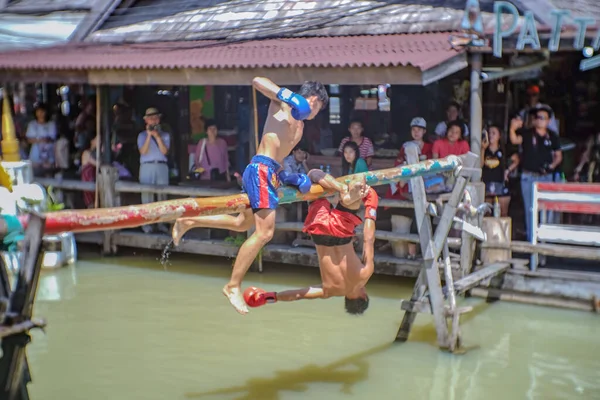 Chonburi Thailand Giugno 2017 Unknointed Thai Water Boxing Pattaya Floating — Foto Stock
