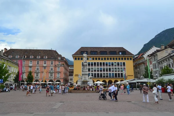 Bolzano Talya Temmuz 2018 Ana Pazar Meydanı Bolzano Şehir Tirol — Stok fotoğraf