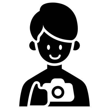 Beyaz arka planda kamerası olan genç bir adam.