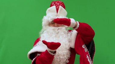 Babası Frost bir domuz conjured. 2019 simgenin eller, yeni yıl karakter döndürür.