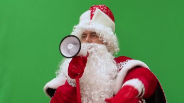 Babası Frost megafon konuşuyor. Yeni yıl karakter aracılığıyla aynı zaman dalgalar, bir yüksek sesle-hailer, davetkar jest elinde bildirir.